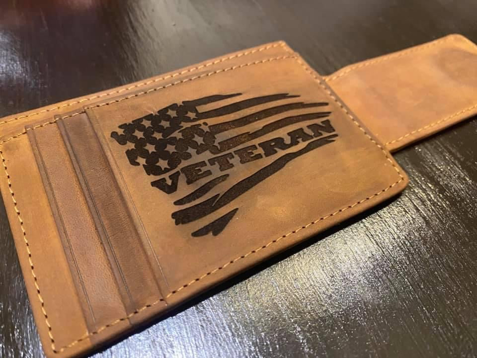 Leatherette Magnetic Clip Wallet